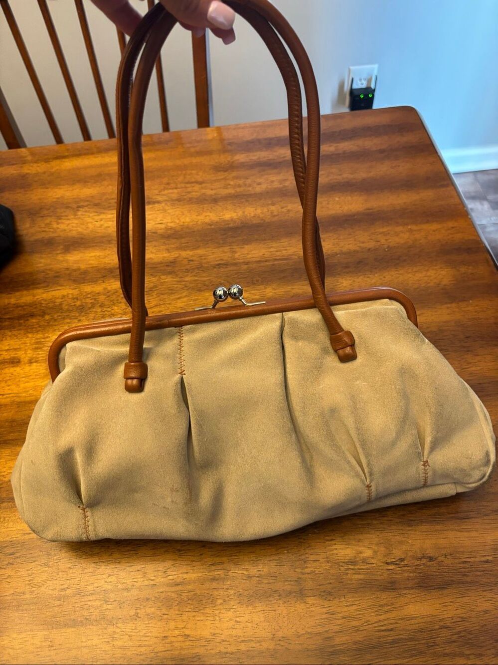 Kiss lock shoulder purse by GRAB bags